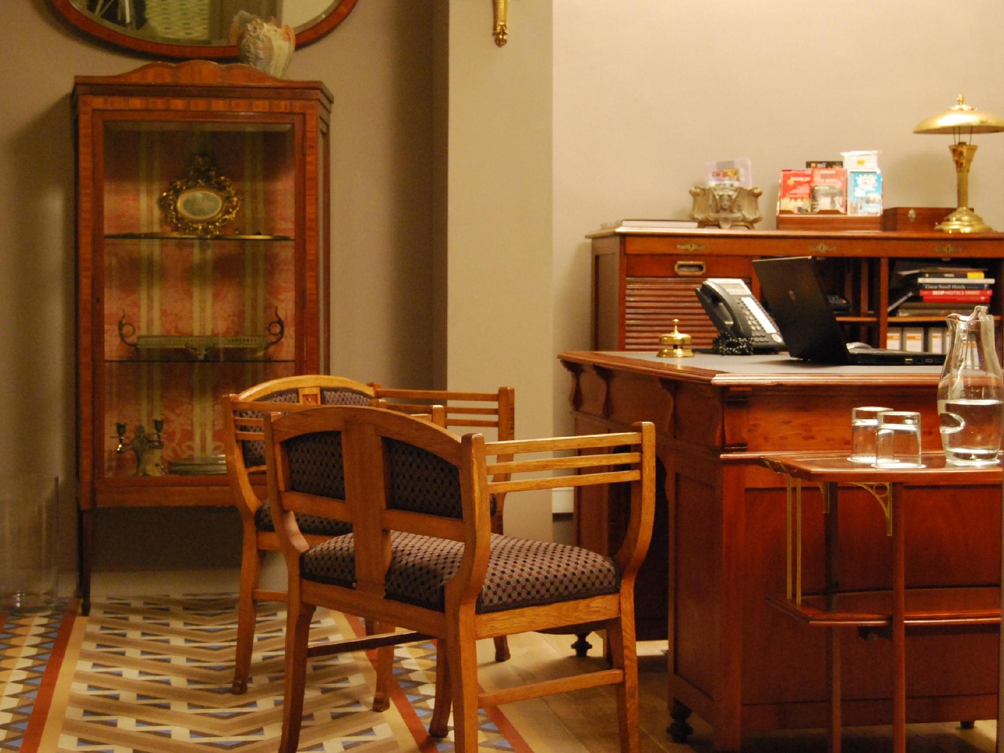 サーカ 1905 写真