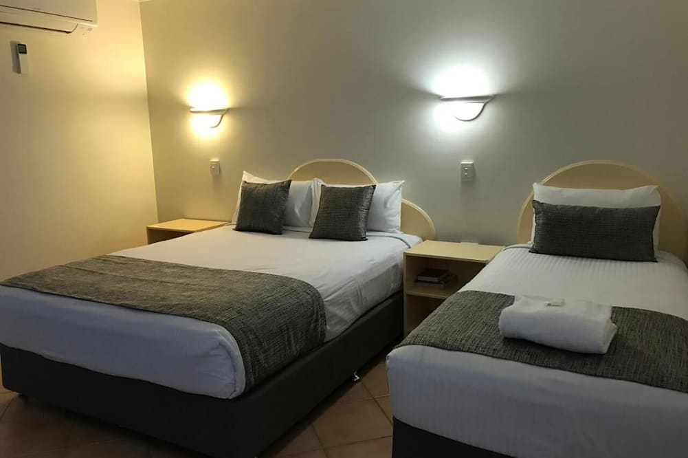 ロッキー ガーデンズ モーター イン 写真