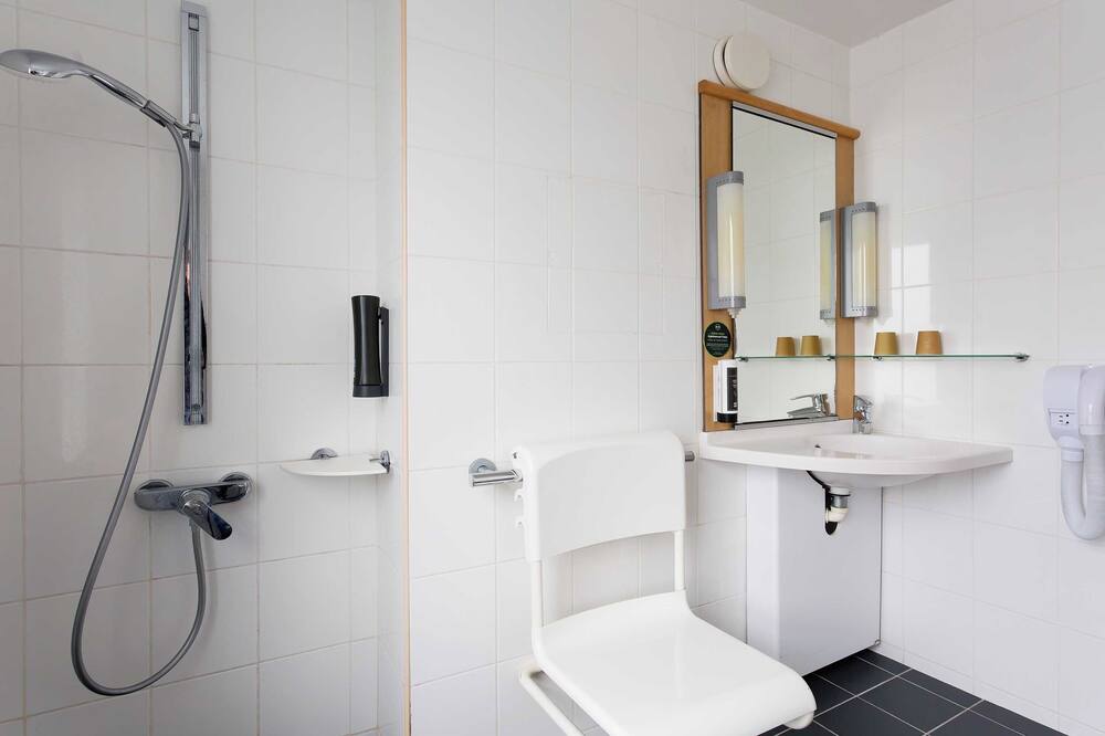 B&B HOTEL Reims Centre Erlon 写真