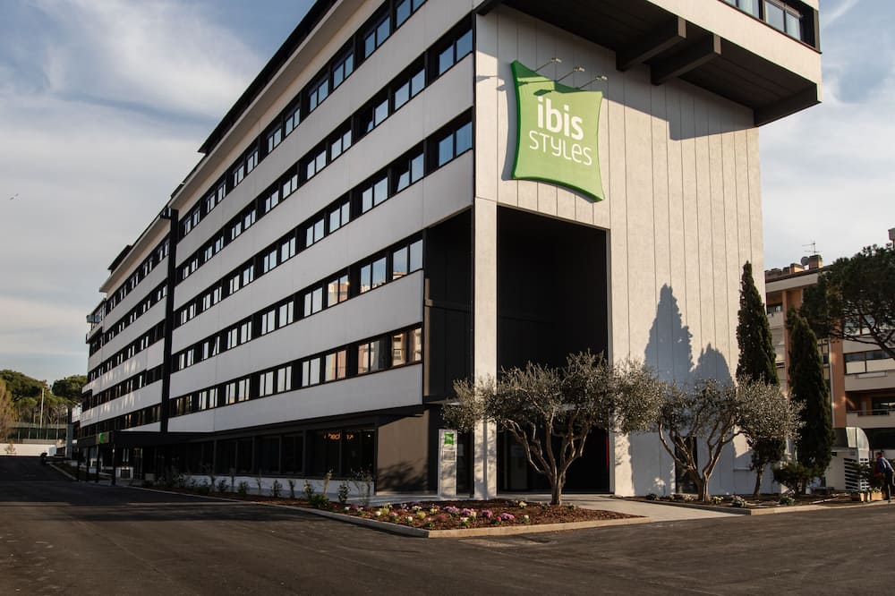 イビス スタイルズ ローマ アウレリア 写真