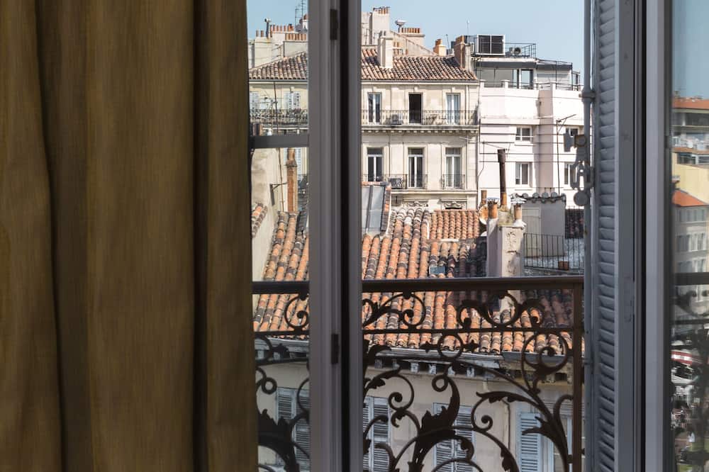 Escale Oceania Marseille Vieux Port 写真