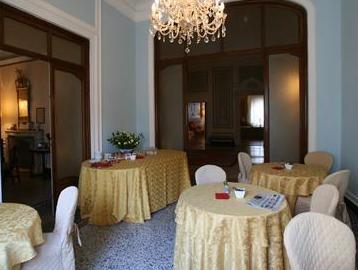 Palazzo Tucci Residenza d'epoca 写真