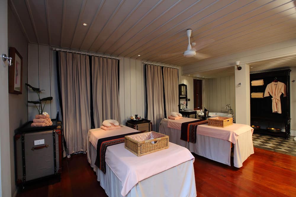 ブラサリ ヘリテージ ルアンプラバーン 写真