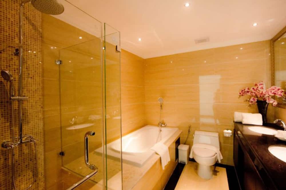 LKロイヤルウィング 写真