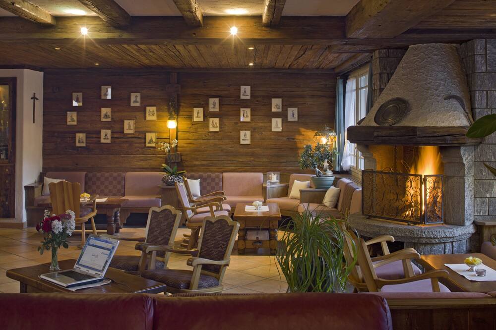 ホテル アンティカ 写真