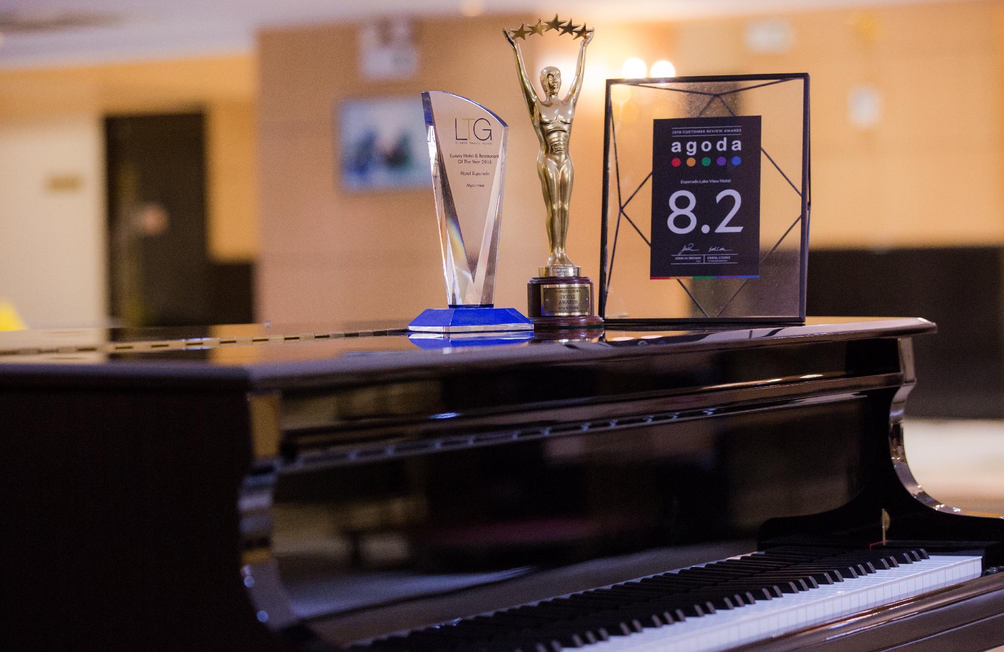 エスペラード レイク ビュー ホテル 写真