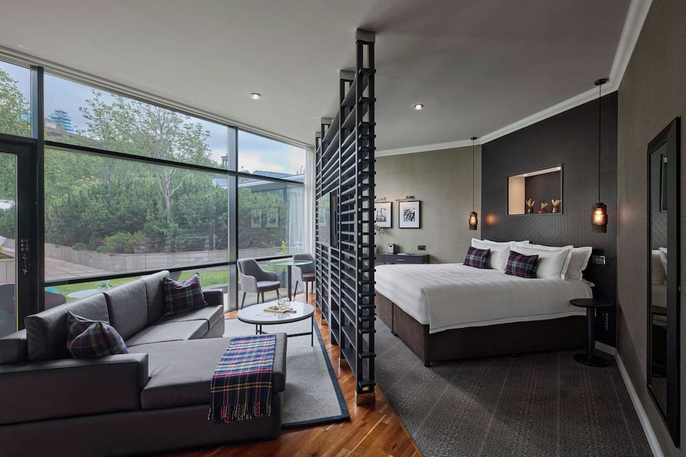 ザ グラスハウス オートグラフ コレクション 写真