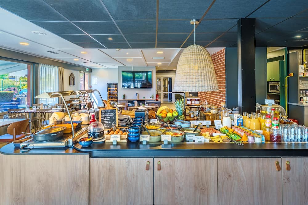 カンパニール ディジョン エスト サン タポリネール ホテル 写真