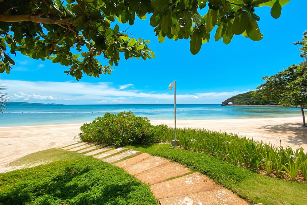 ベルモント ホテル ボラカイ ニア ニューコースト ビーチ 写真