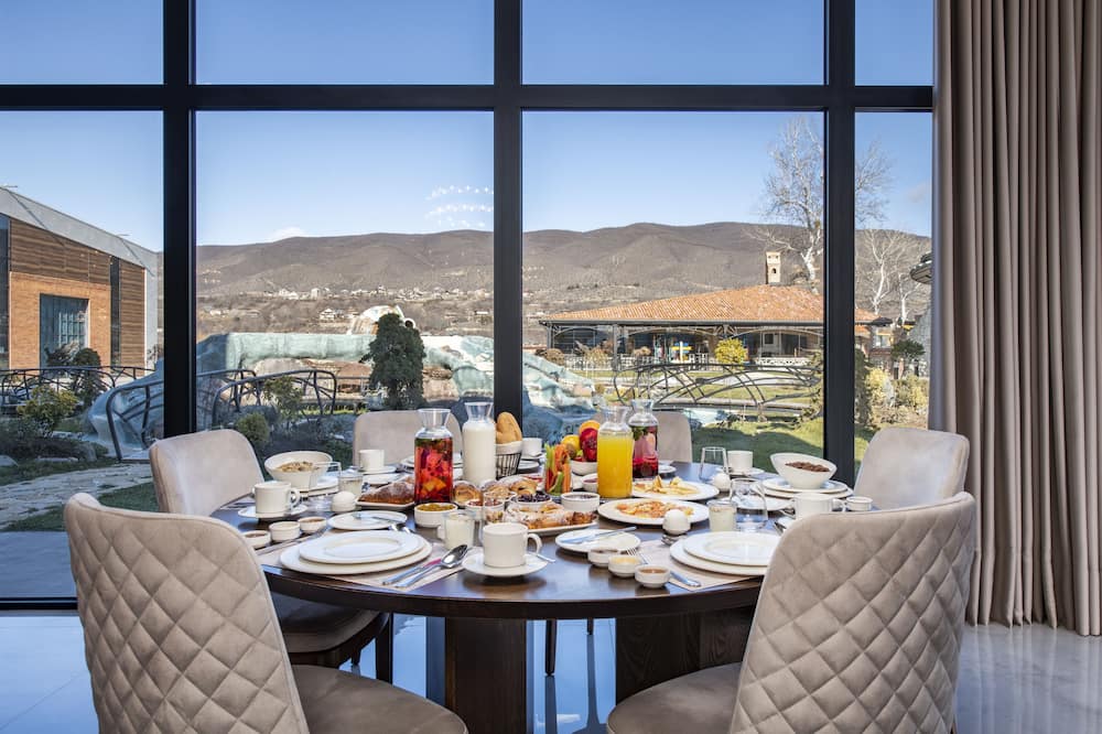 ヴィラ モサヴリ 写真