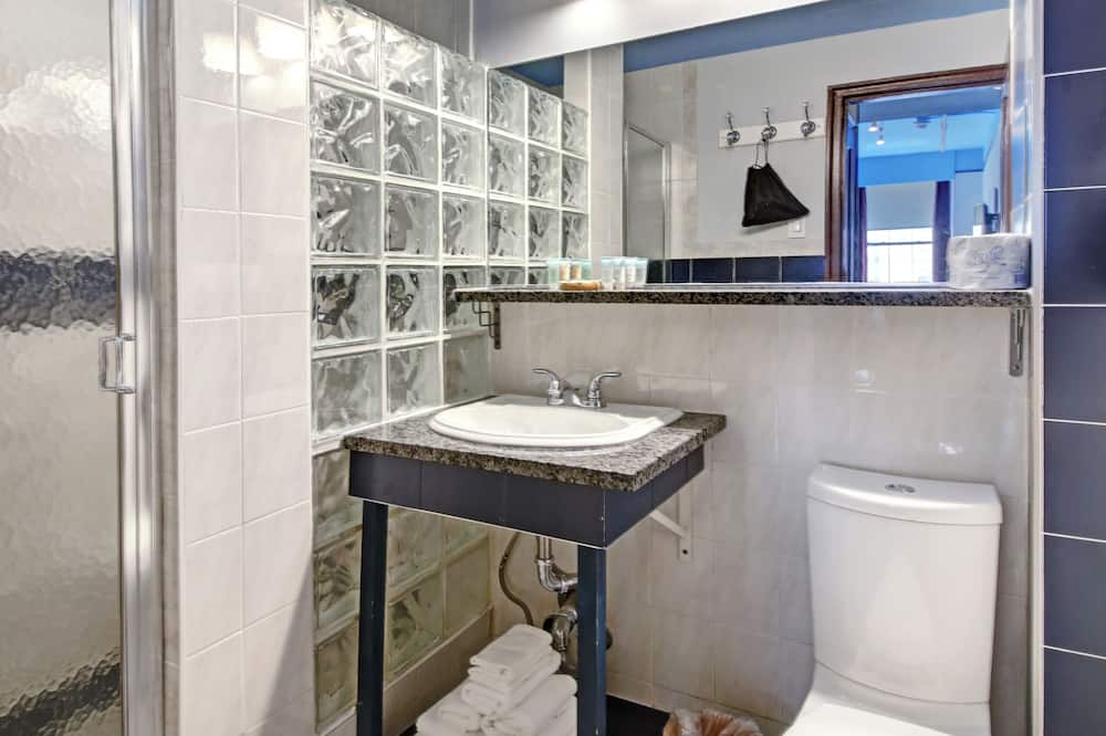 チェルシー パインズ イン 写真