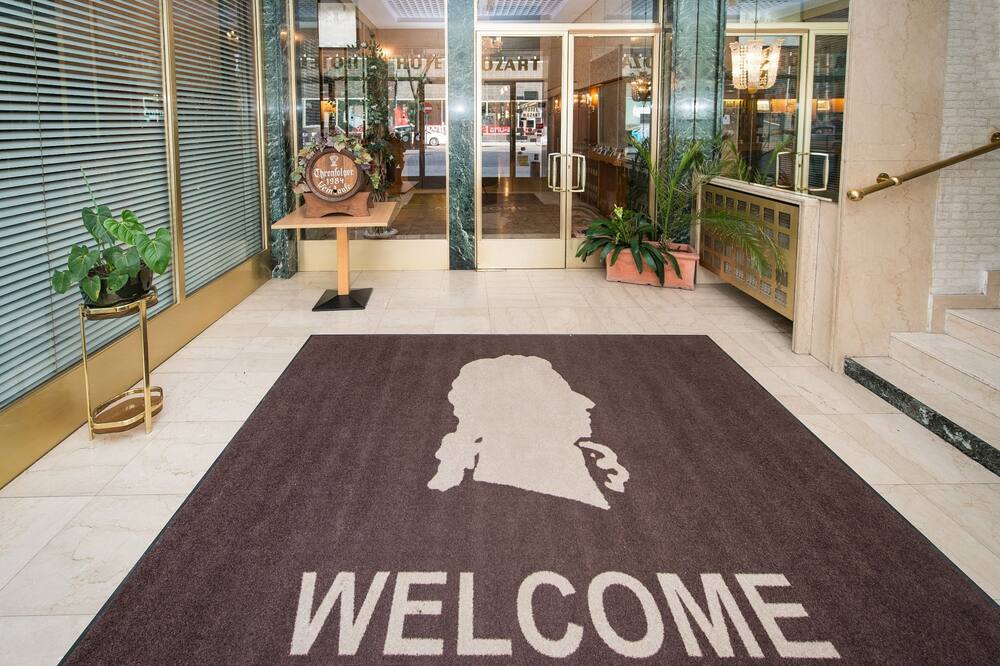 ホテル モーツァルト 写真