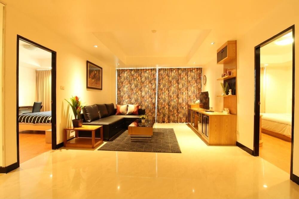 セレナ サトーン スイート 写真