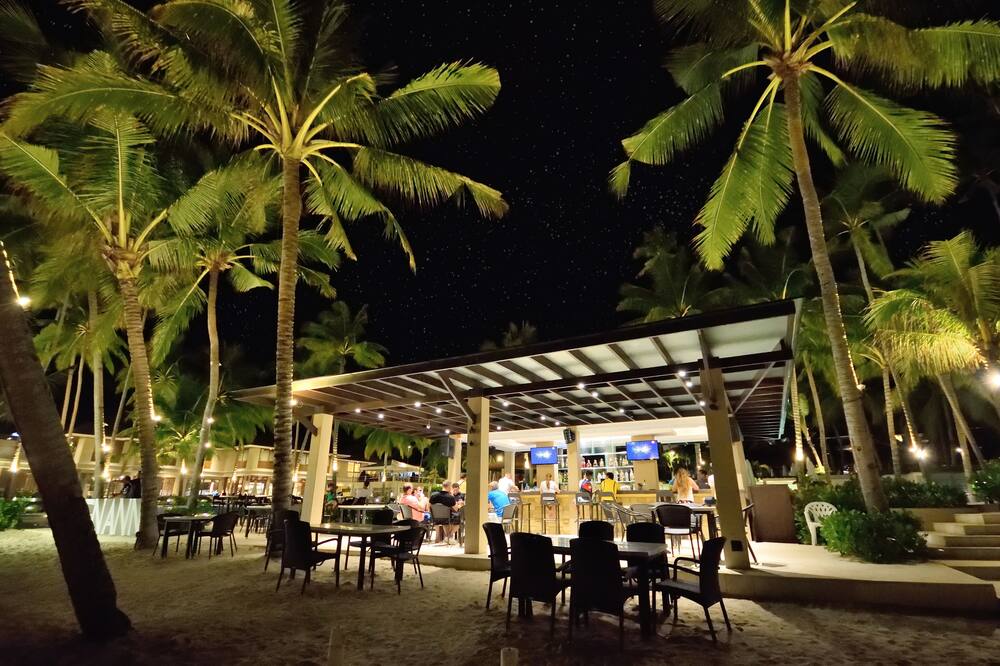 ヘナン リゾート アローナ ビーチ 写真