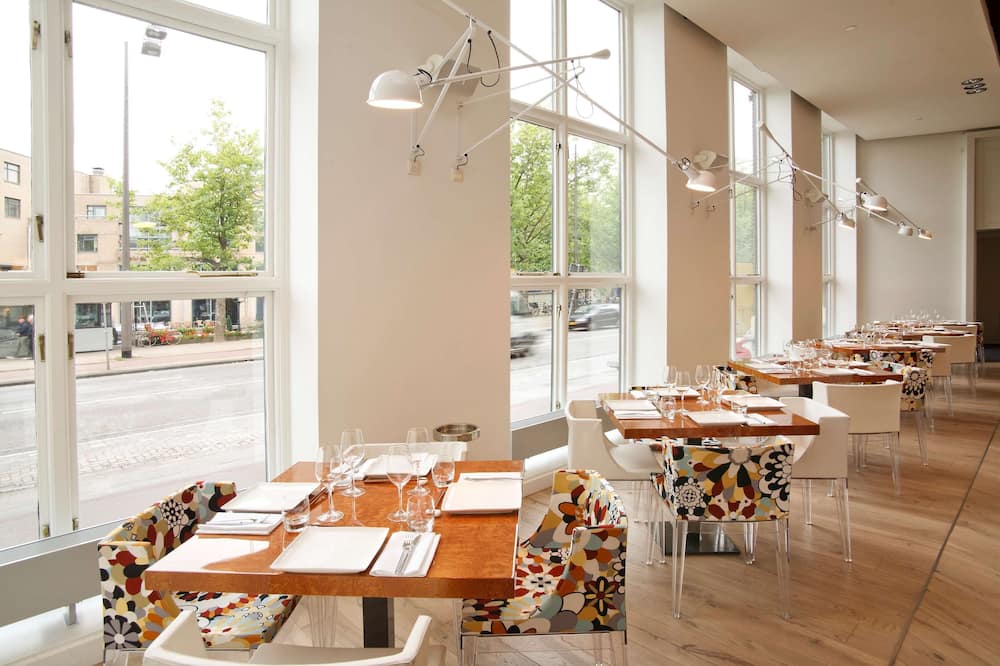 パーク セントラル アムステルダム パート オブ サークル コレクション 写真