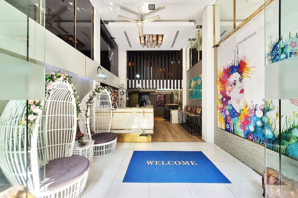 シティン スクンビット 11 ナナ バンコク バイ コンパス ホスピタリティ 写真