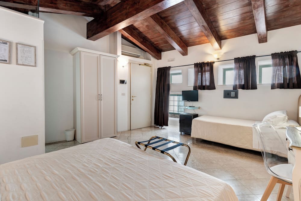 ホテル ラ テラ 写真