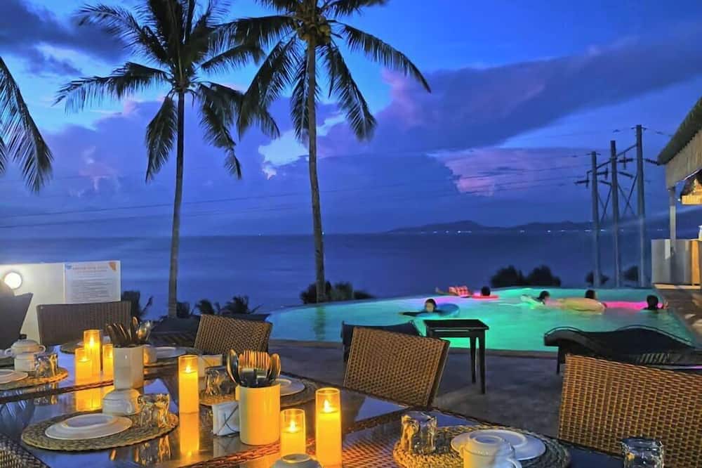 エーブイ スイーツ ドットコム 写真