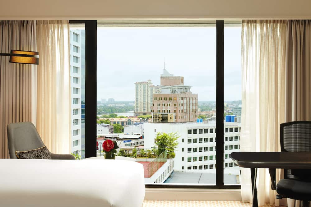 ヒルトン クチン 写真