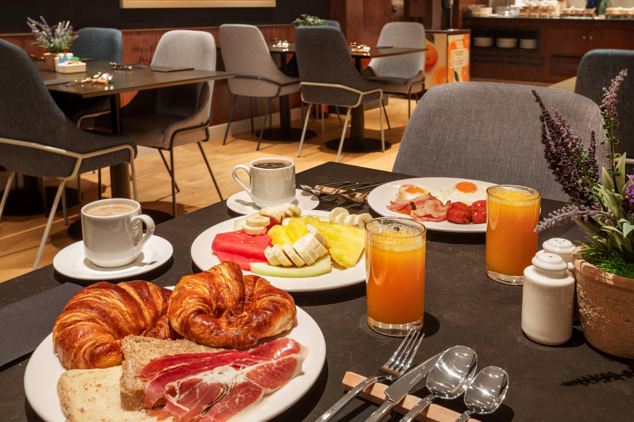 ホテル カタロニア プラザ マイヤ サラマンカ 写真