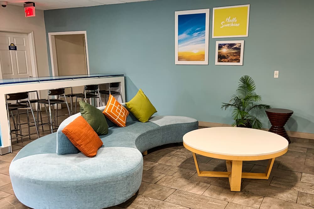 デイズ イン バイ ウィンダム ウエストエンド アレクサンドリア バージニア ワシントン DC エリア 写真