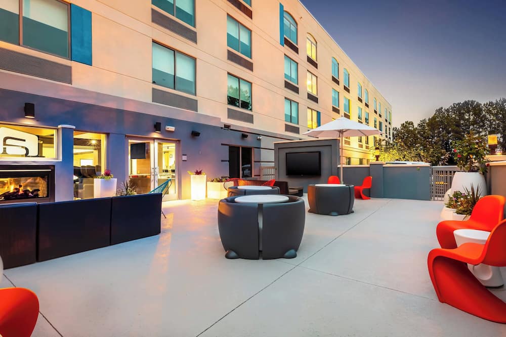 アロフト コロンビア ハービソン 写真