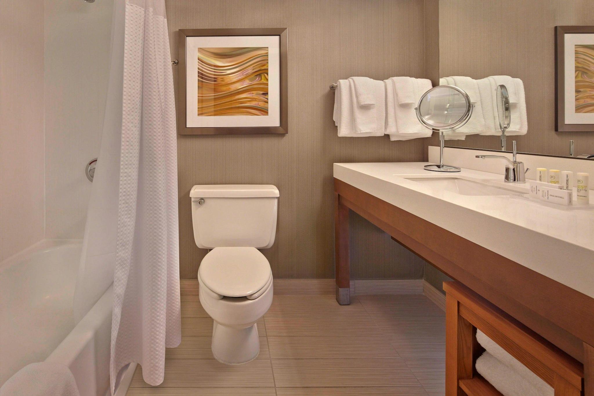 Courtyard by Marriott Philadelphia City Avenue 写真