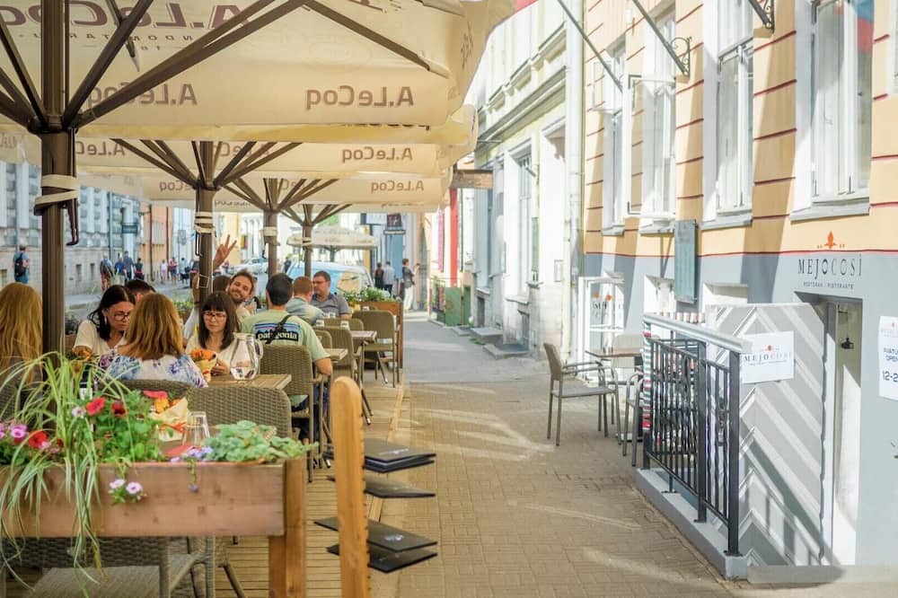 スリー クラウンズ レジデンツ 写真