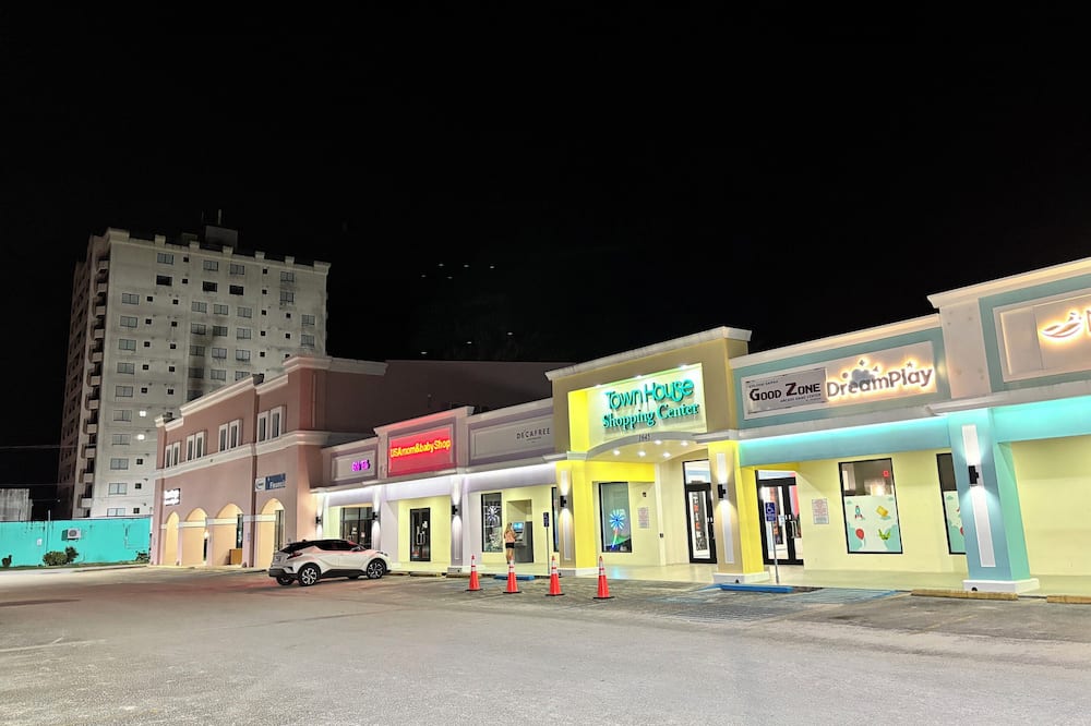 アクエリアス ビーチ タワー 写真