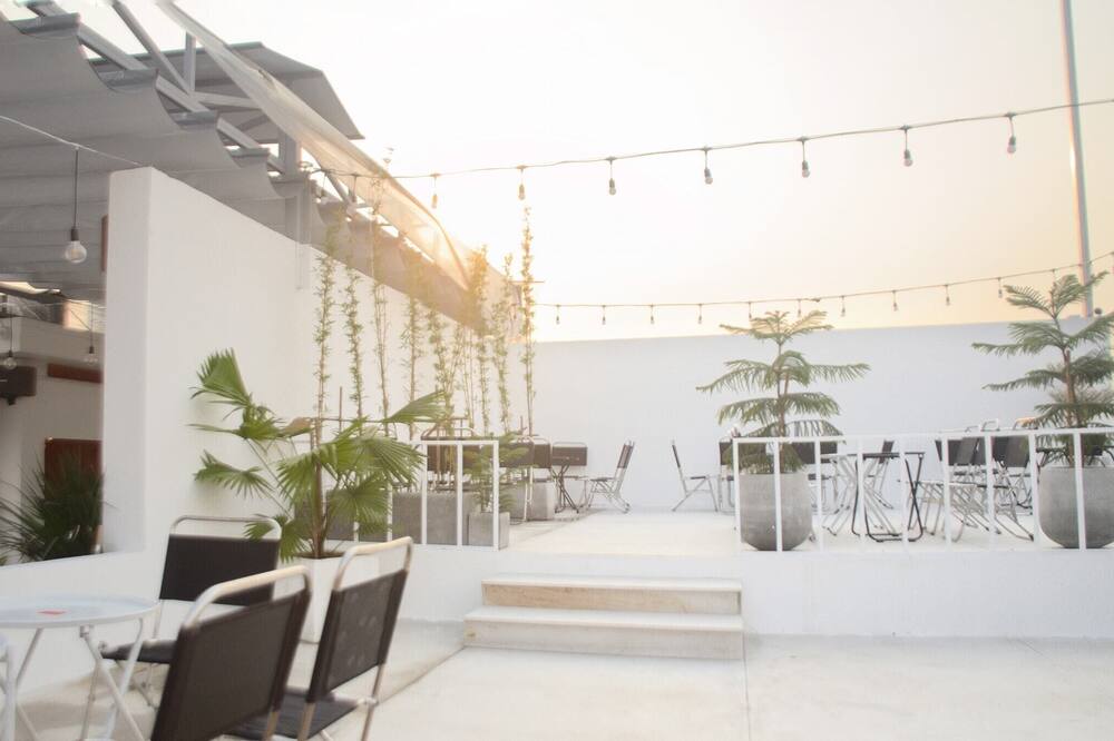 ヒーローホステル＆ビリヤード 写真