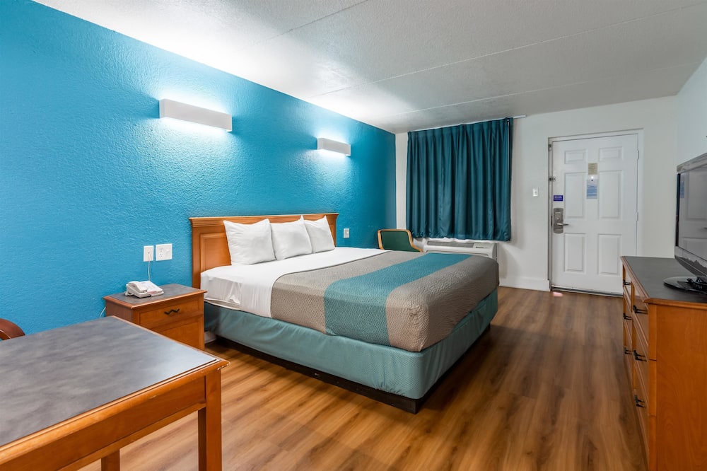 モーテル 6 ノース リトル ロック、アーカンソー - マケイン 写真