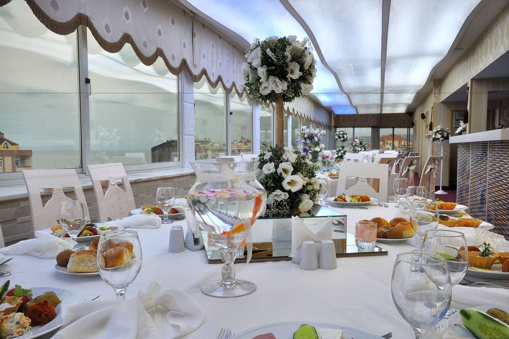 Grand Atakum Hotel 写真