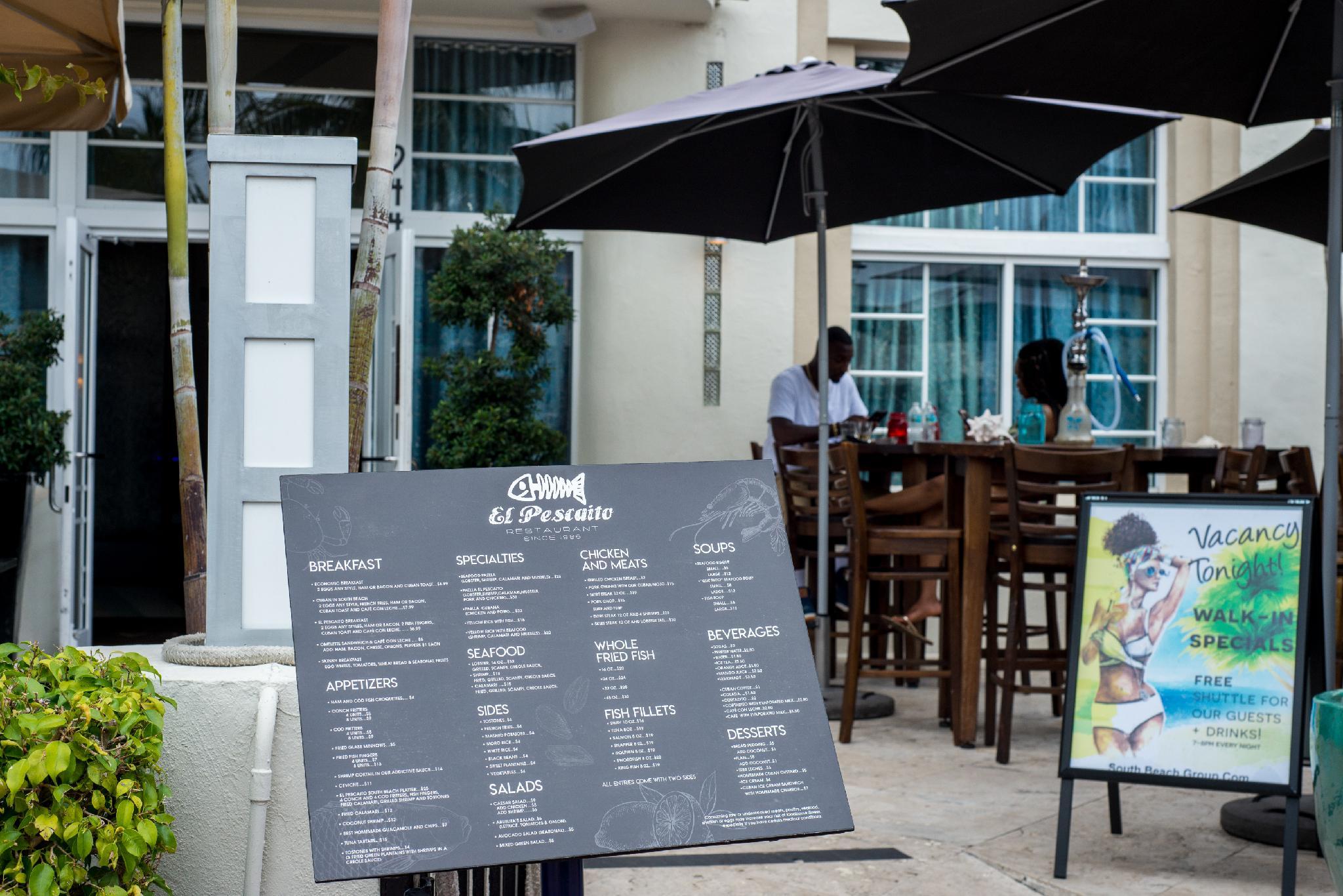 ホテル チェルシー 写真