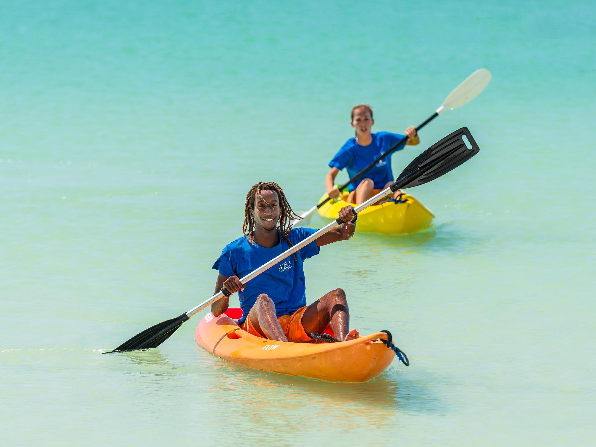 アル ファナル ホテル アンド レジデンシズ 写真