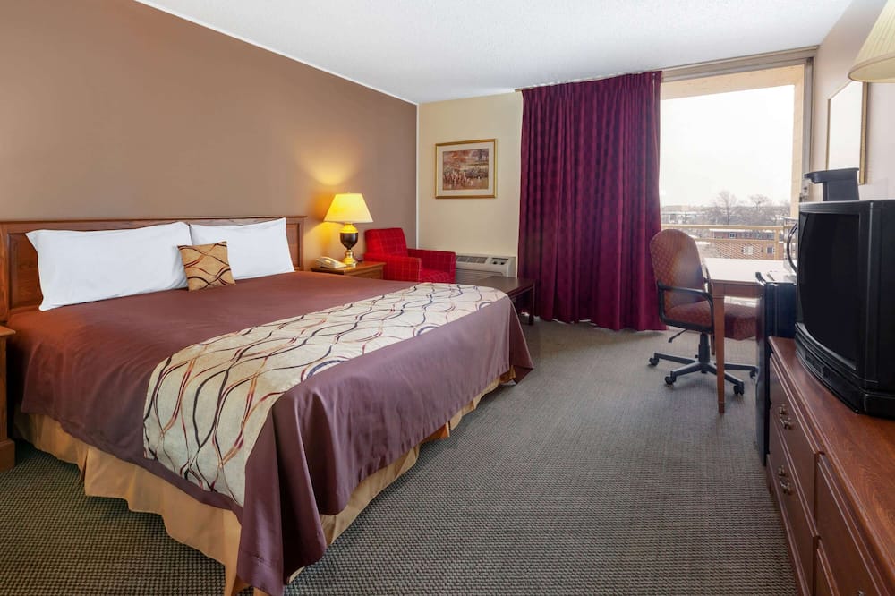 トラベロッジ バイ ウィンダム クリーブランド エアポート 写真