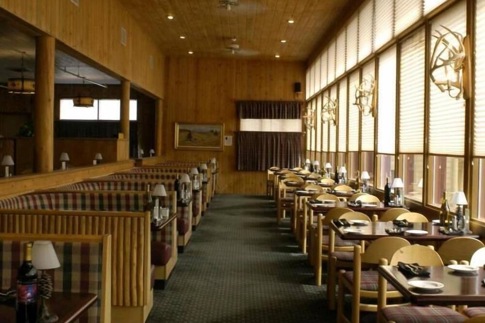 セント メアリー ビレッジ 写真