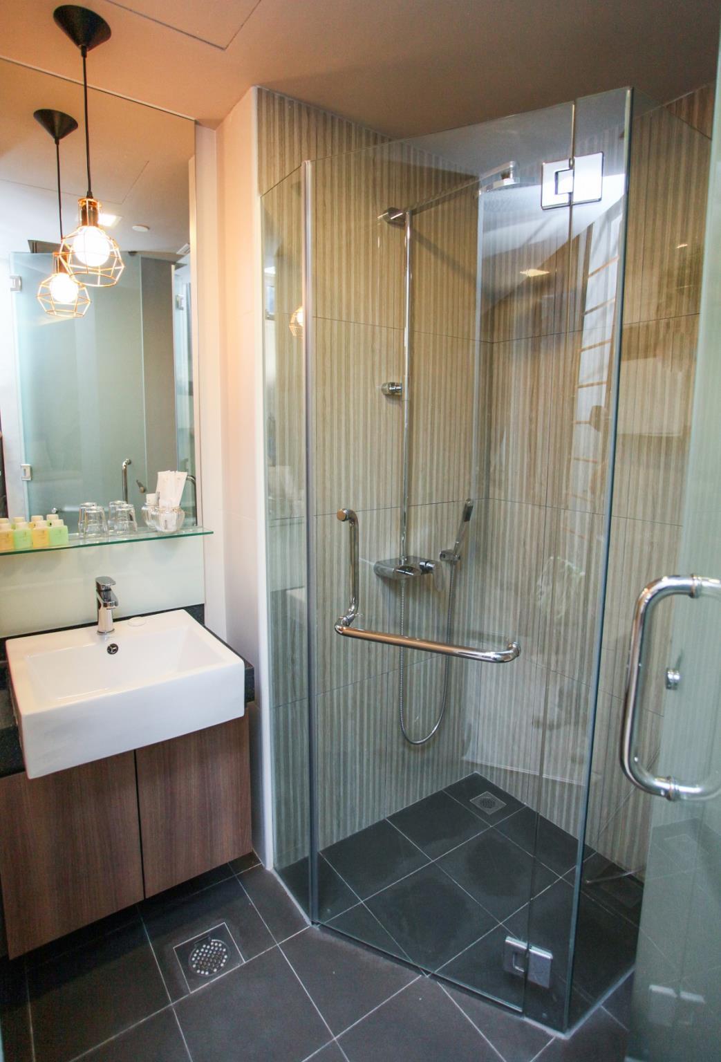 ハビット クラーク キー 写真