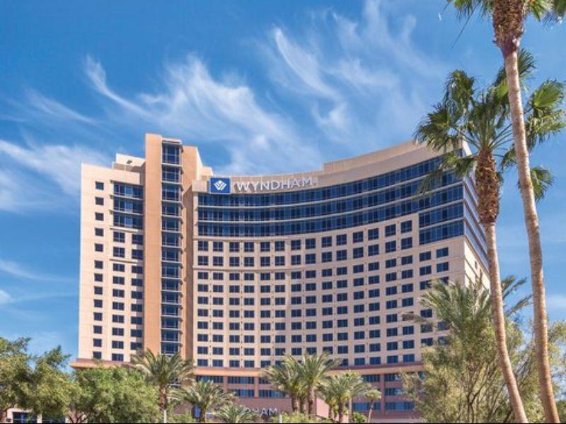 クラブ ウィンダム デザート ブルー 写真