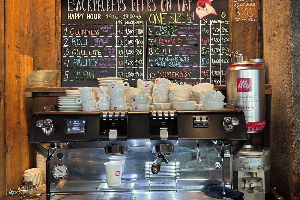 アークレイリ バックパッカーズ 写真