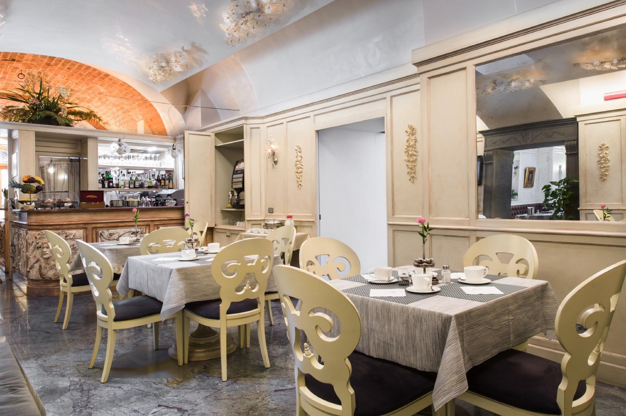 ホテル アート アトリエ 写真