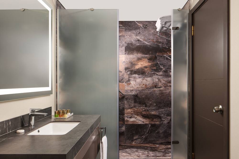 グランド シェバヒル ホテル コンベンション センター 写真