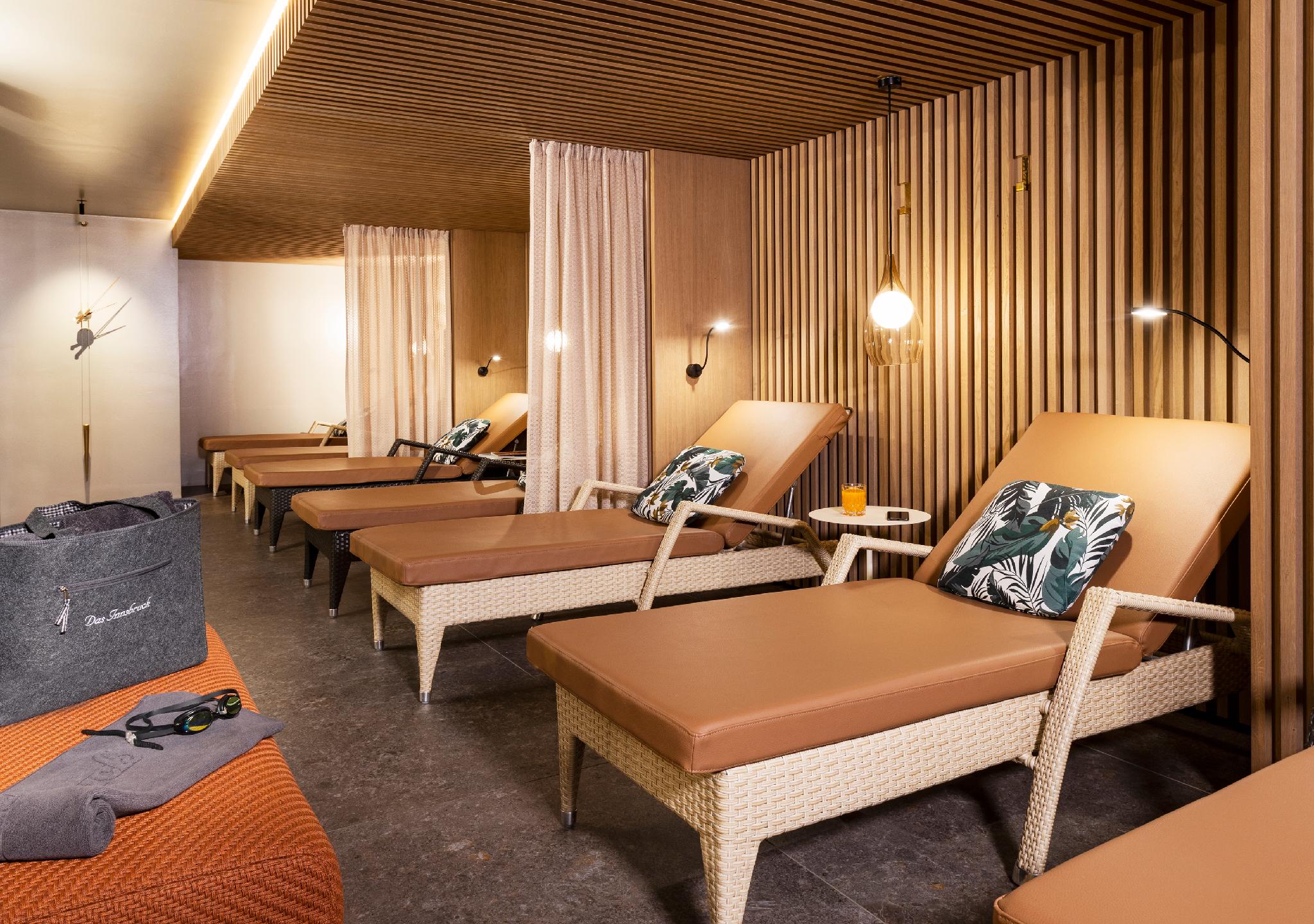 ホテル インスブルック 写真