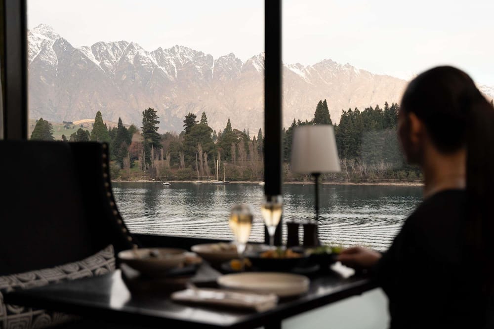 ホテル セント モリッツ クイーンズタウン - Mギャラリー バイ ソフィテル 写真