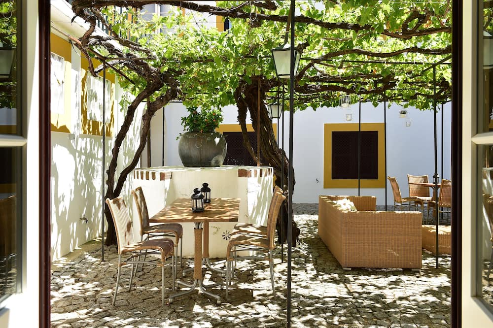 ポサダ コンベント デ エヴォラ ヒストリック ホテル 写真