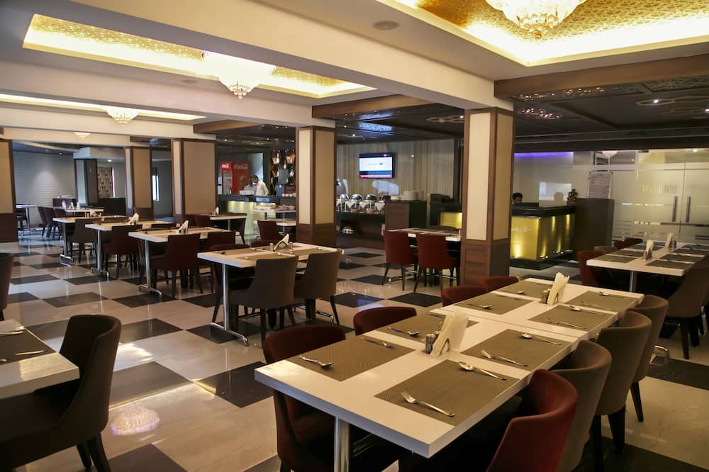 ホテル ギャングズ グランド 写真