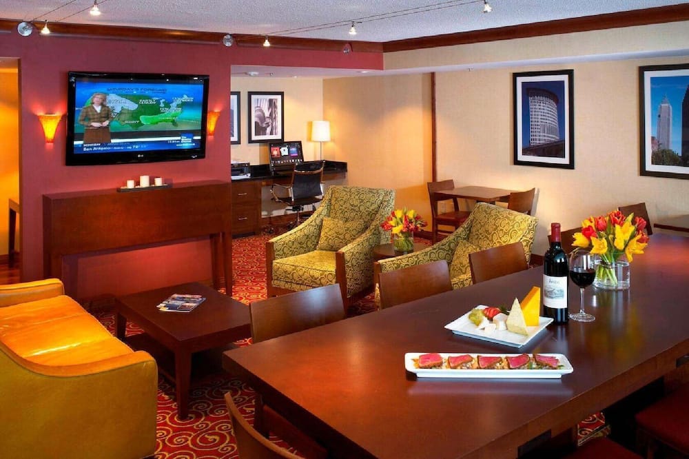 ウィンダム クリーブランド エアポート 写真