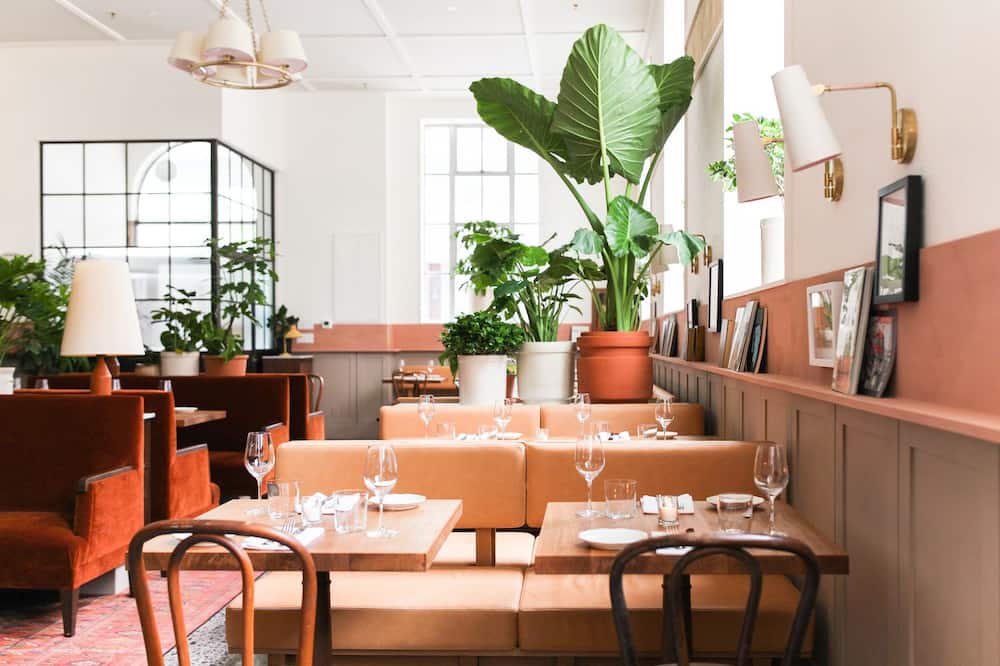 ホテル キンズリー 写真