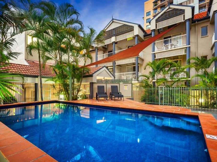 Quest Story Bridge 写真