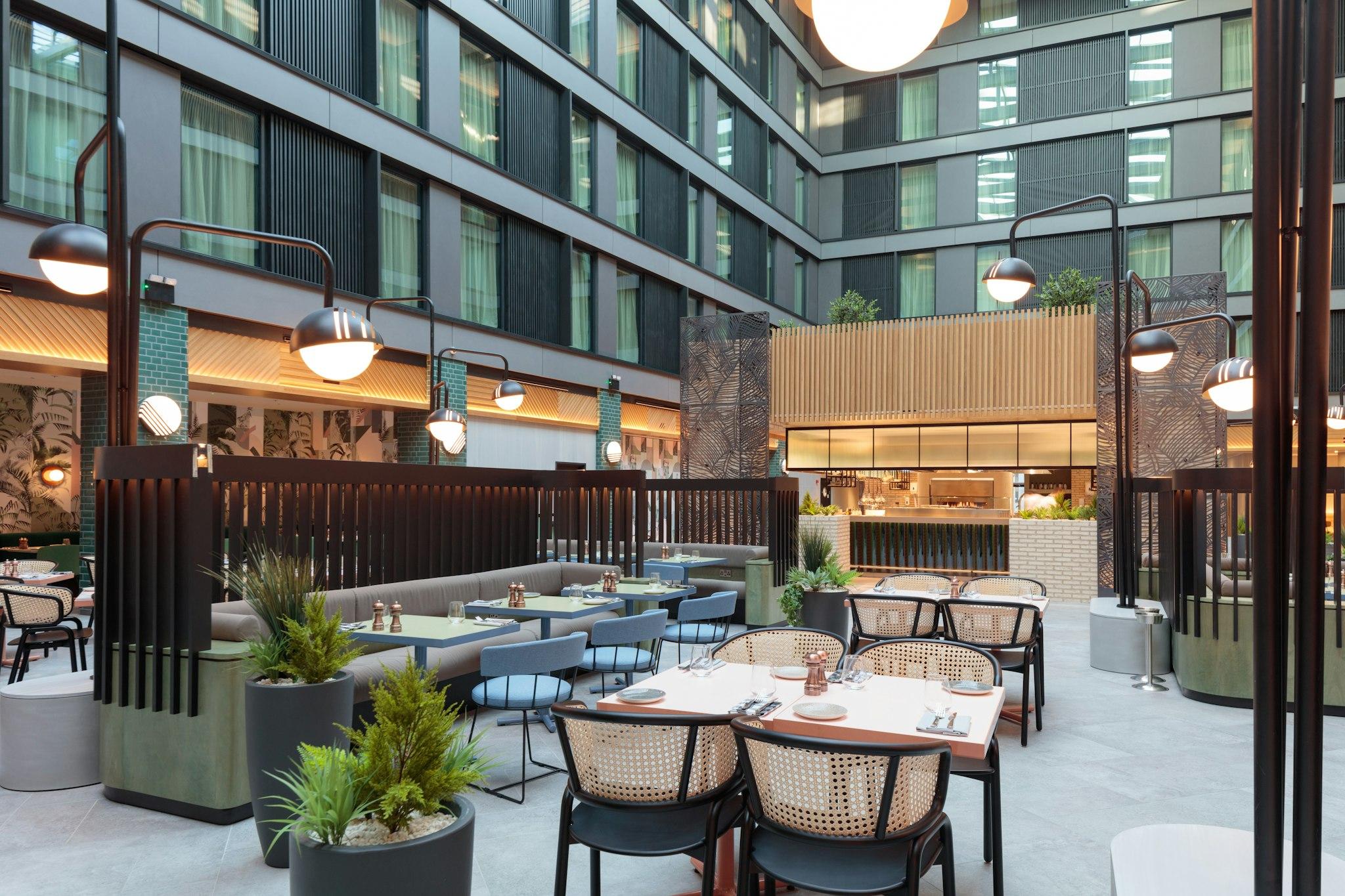 ホリデイ イン ロンドン ヒースロー バス ロード バイ IHG 写真