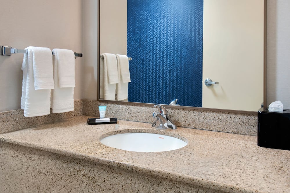 フェアフィールド イン バイ マリオット NYC LGA エアポート 写真